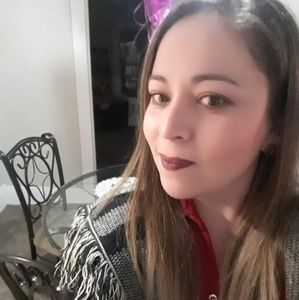 Meet your Posher, Karla